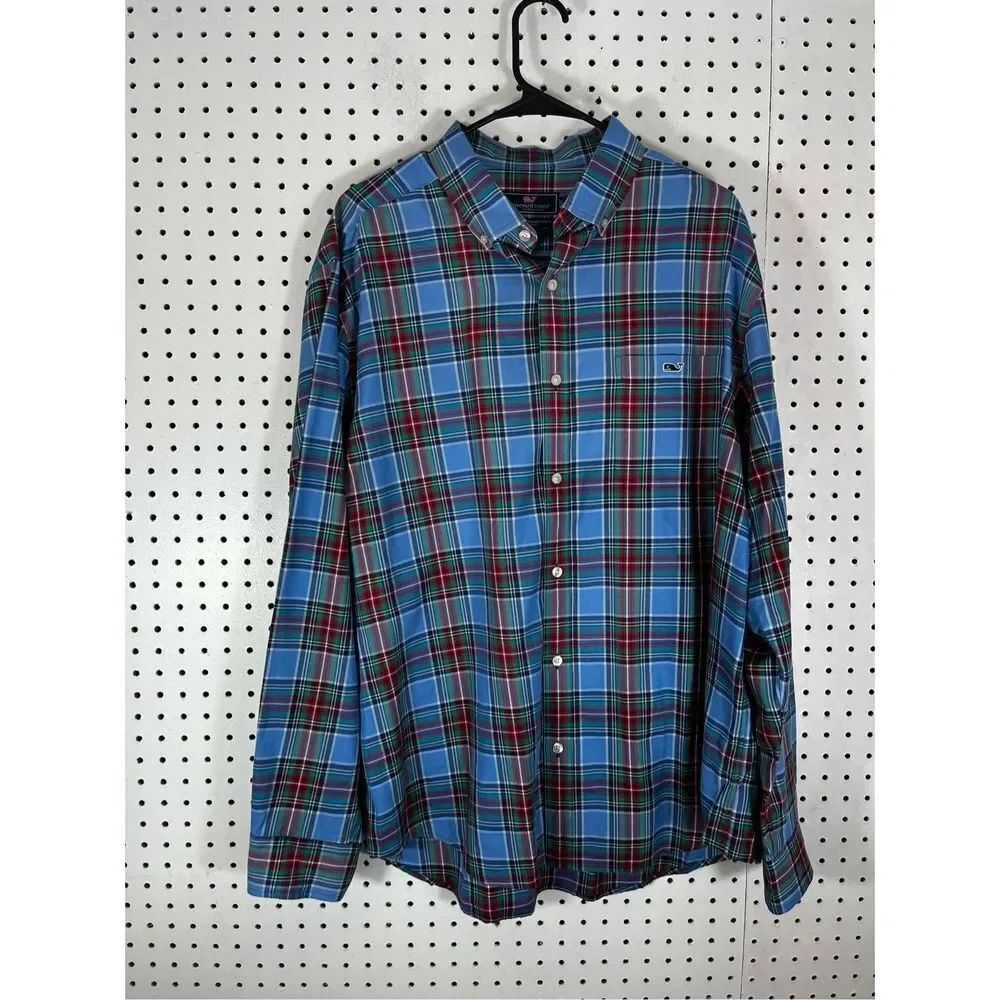 Vineyard Vines button down shirt